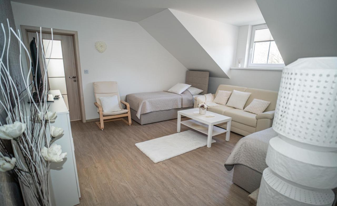 Apartmanovy Dum Sklipek Trutnov Exterior foto